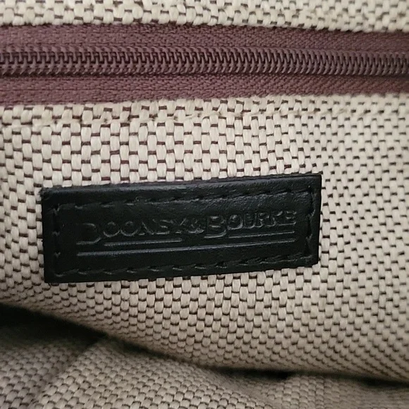 Dooney and Bourke ladies black  shoulder bag - Picture 6 of 8